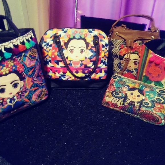 Frida.  Bags - Picture 3 of 5